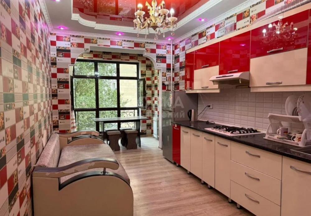 Сдаю 1-комнатную квартиру, 34кв. м., этаж - 1/1, Политех.