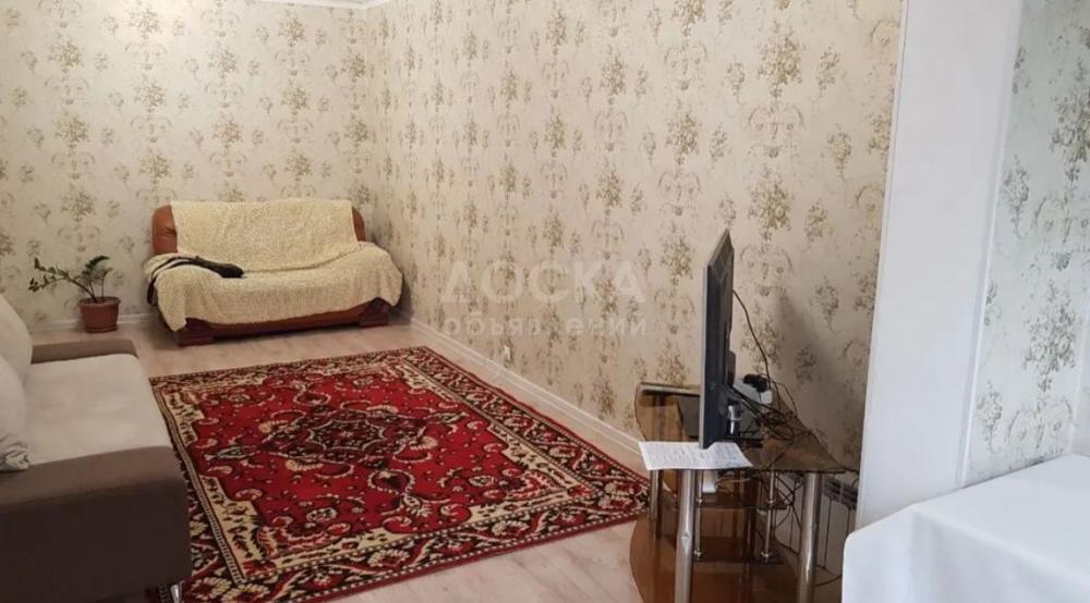 Сдаю 1-комнатную квартиру, 34кв. м., этаж - 1/4, 3 мкр.