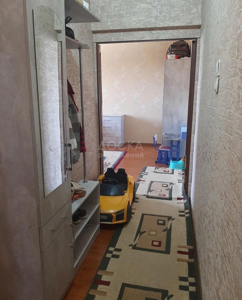 Сдаю 1-комнатную квартиру, 34кв. м., этаж - 9/9, 9мкр.