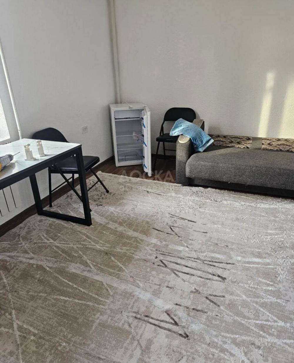 Сдаю 1-комнатную квартиру, 35кв. м., этаж - 1/1, рабочий городок.