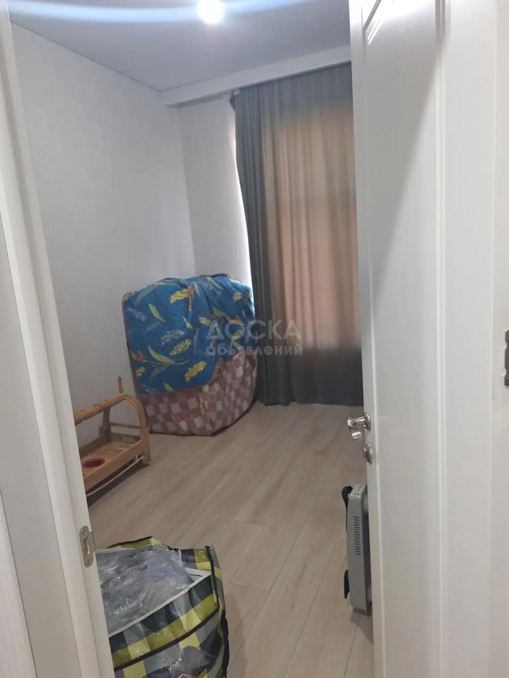 Сдаю 2-комнатную квартиру, 45кв. м., этаж - 2/4, Пишпек.