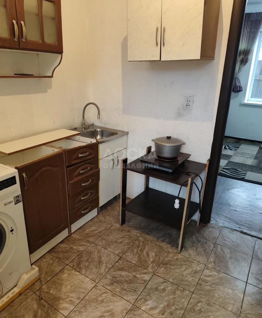 Сдаю 1-комнатную квартиру, 35кв. м., этаж - 1/1, Ак Орго ж/м.