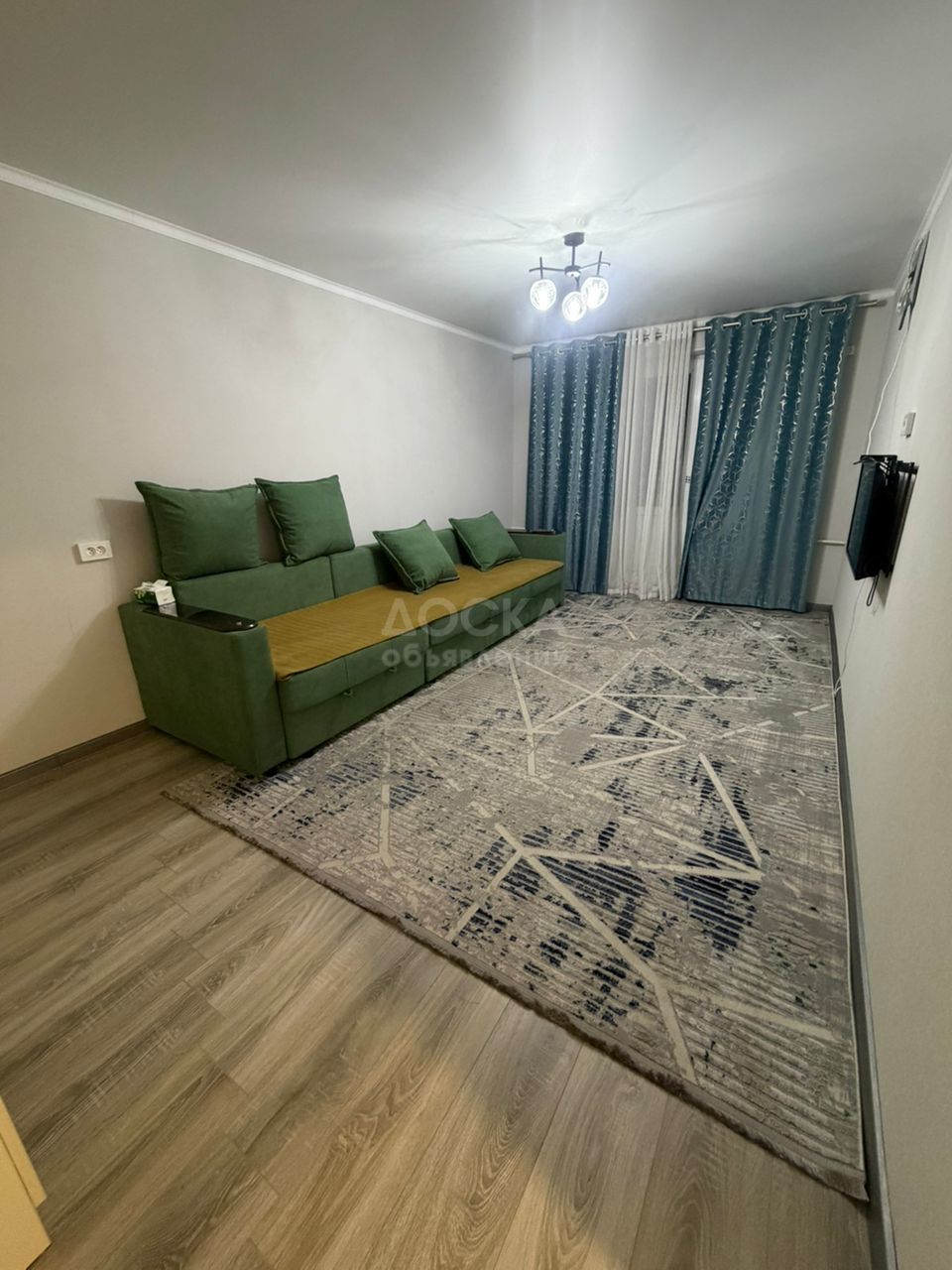 Сдаю 1-комнатную квартиру, 31кв. м., этаж - 4/4, р-он Азия-Молл..