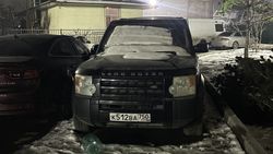 Range Rover уже два года припаркован во дворе дома на Фучика, - житель