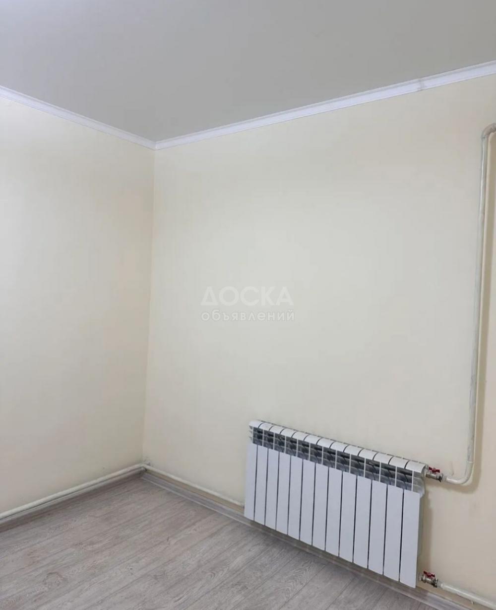 Сдаю 1-комнатную квартиру, 34кв. м., этаж - 1/1, Дордой рынок.