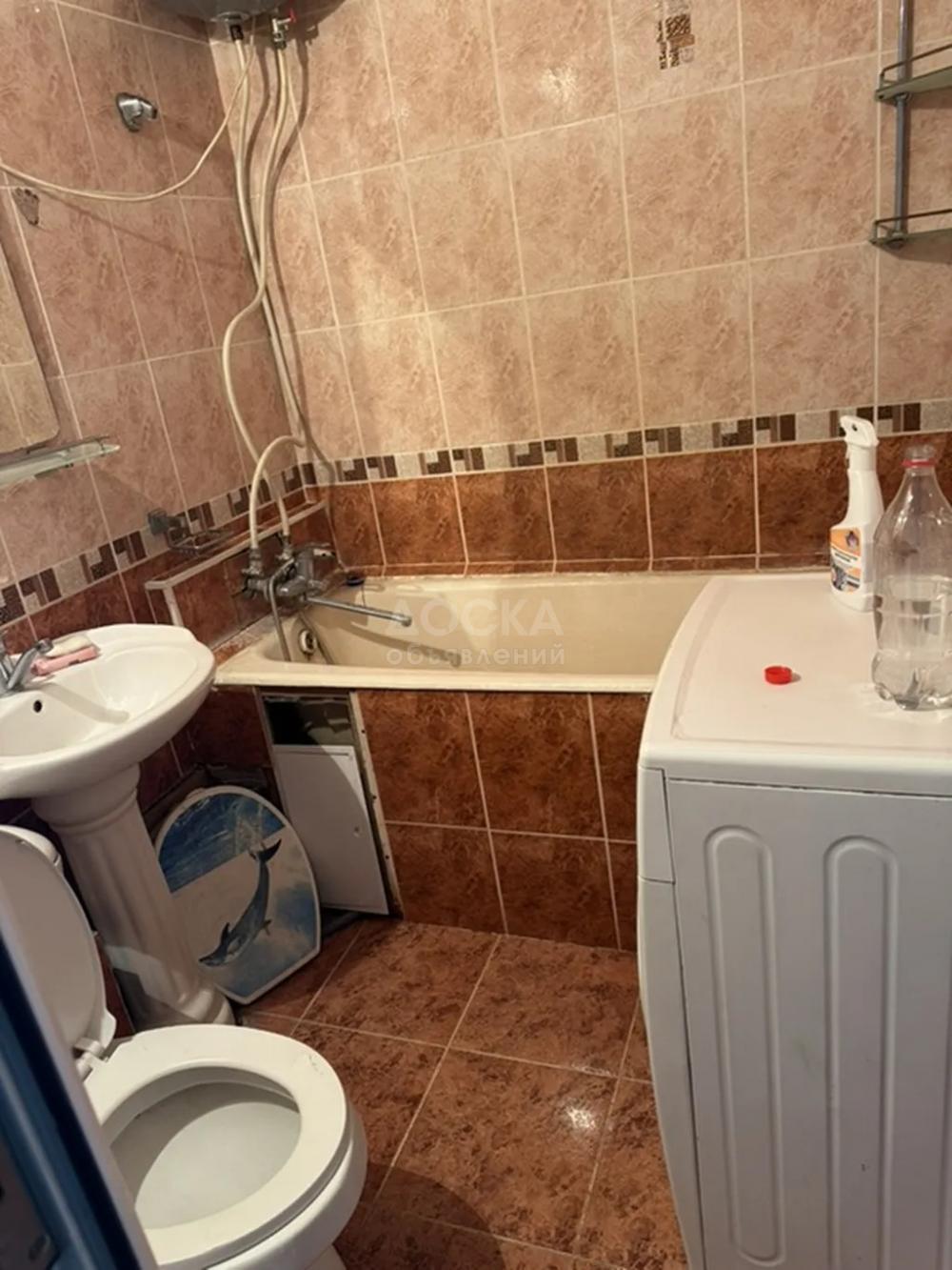 Сдаю 1-комнатную квартиру, 35кв. м., этаж - 8/9, кок жар.