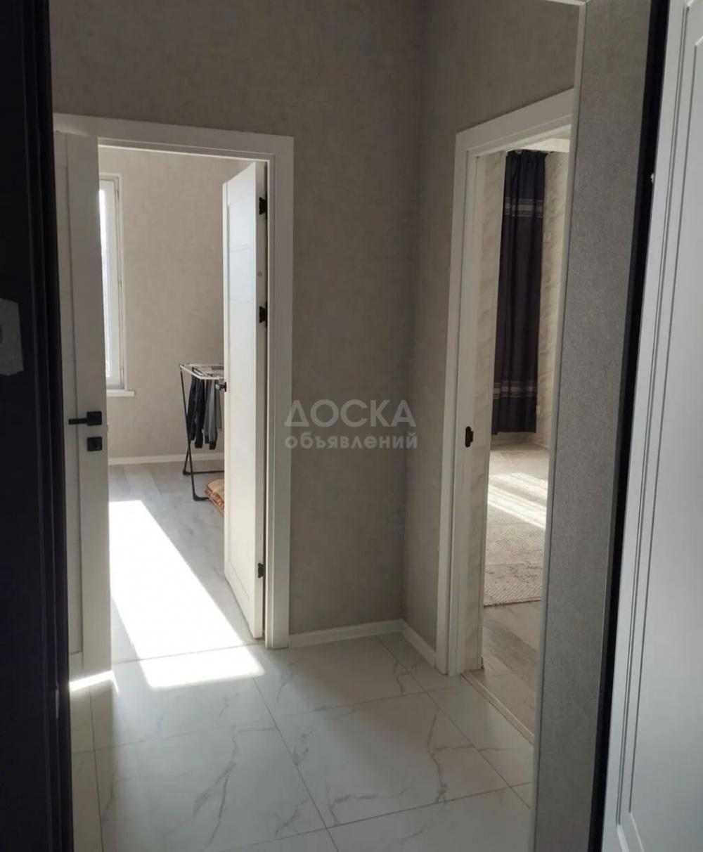 Сдаю 2-комнатную квартиру, 34кв. м., этаж - 4/10, Аламедин 1.