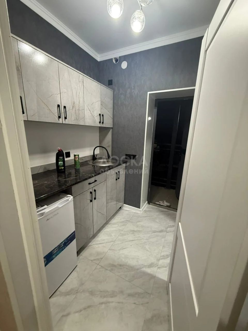 Сдаю 1-комнатную квартиру, 34кв. м., этаж - 1/2, ахунбаева/чортекова .