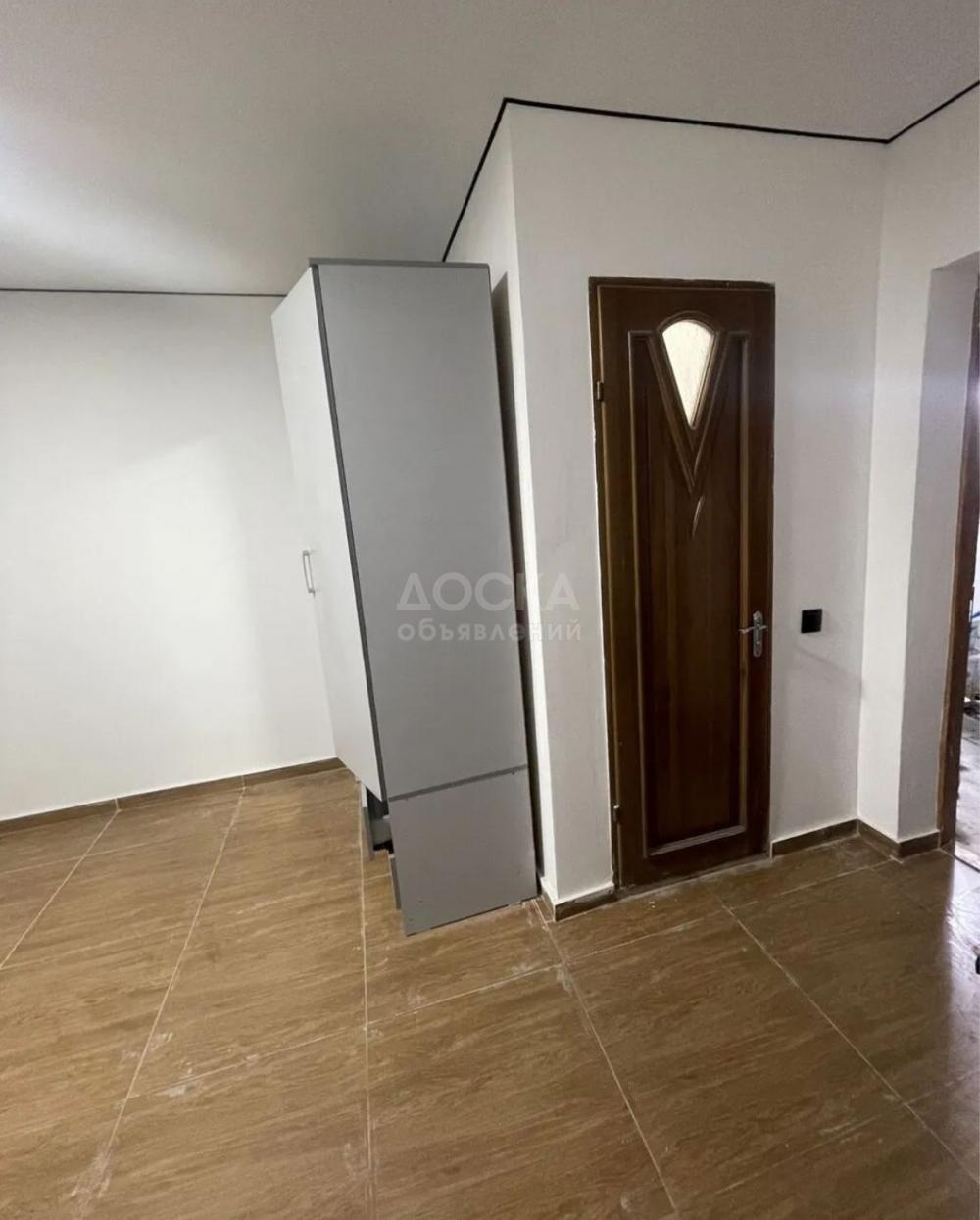 Сдаю 1-комнатную квартиру, 34кв. м., этаж - 1/2, кара жыгач.