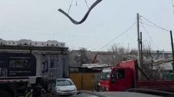 Во время строительства возле жилых домов на Коенкозова не соблюдается техника безопасности, - житель