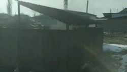 В больнице села Александровка из мусорного контейнера идет дым с вонючим запахом, - житель села