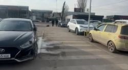 Пешеходный переход очищен от машин. Ответ УПСМ на парковку машин на улице Орозбекова