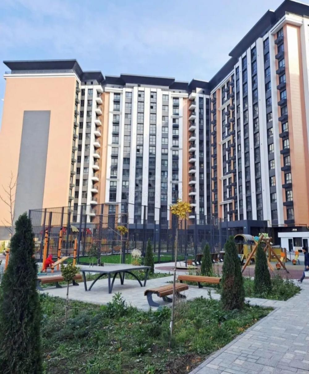 Продаю 2-комнатную квартиру, 79.6кв. м., этаж - 7/14, Советская/Магистраль, ЖК "Нурзаман Сити", ПСО. 139300$.