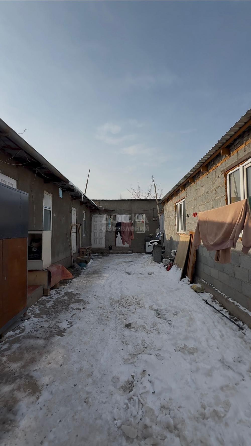 Продаю участок под строительство, 8 соток ж/м Ала-Тоо.