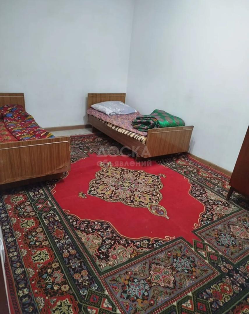 Сдаю 1-комнатную квартиру, 35кв. м., этаж - 1/2, Джал.