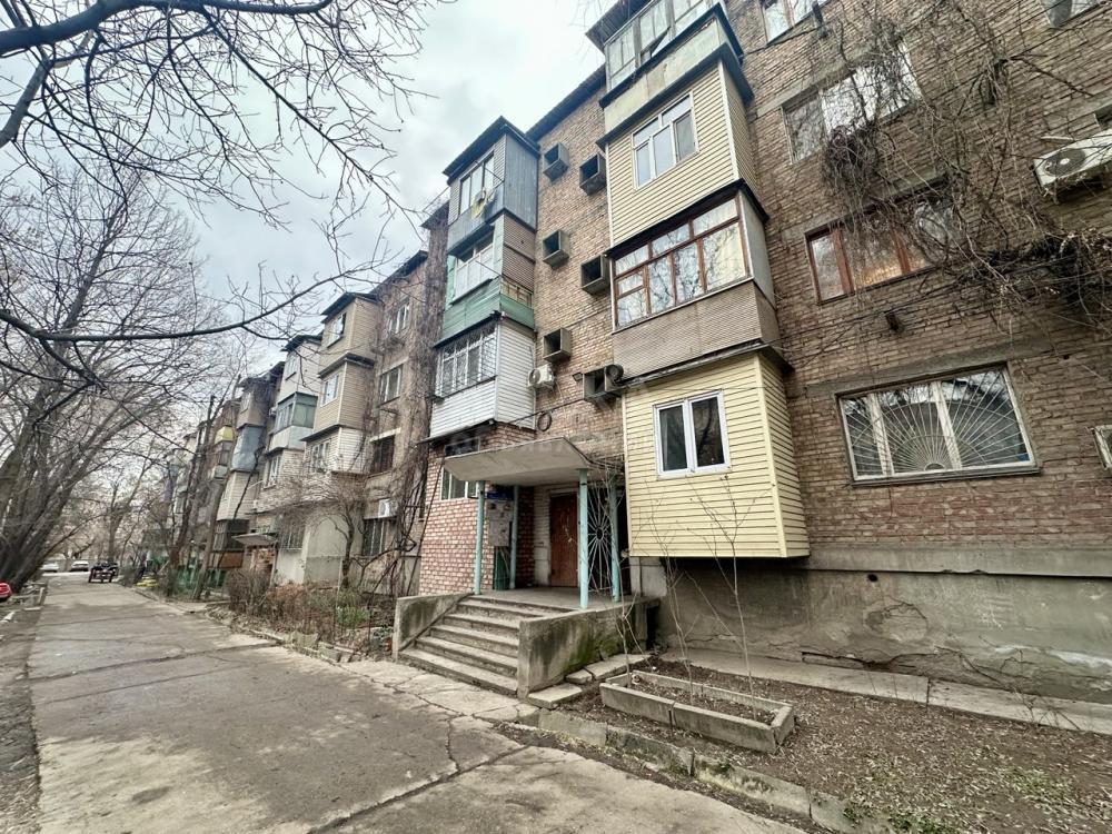Продаю 2-комнатную квартиру, 53кв. м., этаж - 2/4, городок Энергетиков.