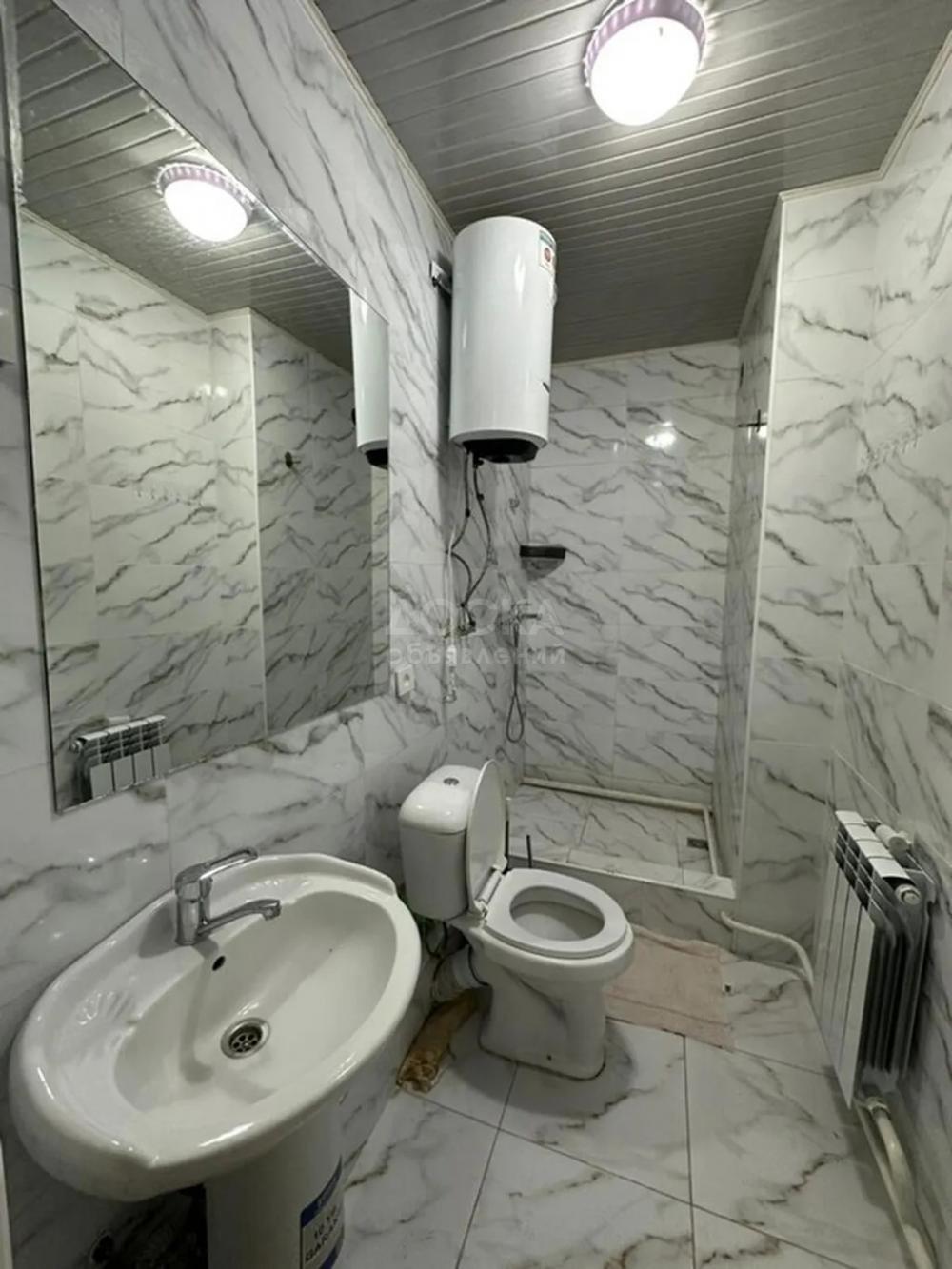 Сдаю 1-комнатную квартиру, 35кв. м., этаж - 1/1, кара жыгач.