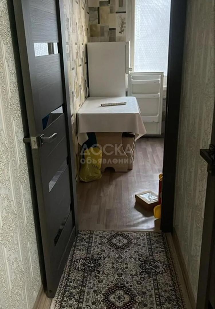 Сдаю 1-комнатную квартиру, 35кв. м., этаж - 1/4, 8 мкр.