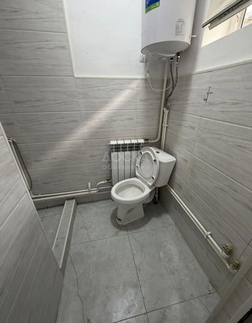 Сдаю 1-комнатную квартиру, 35кв. м., этаж - 2/2, аламединский рынок.