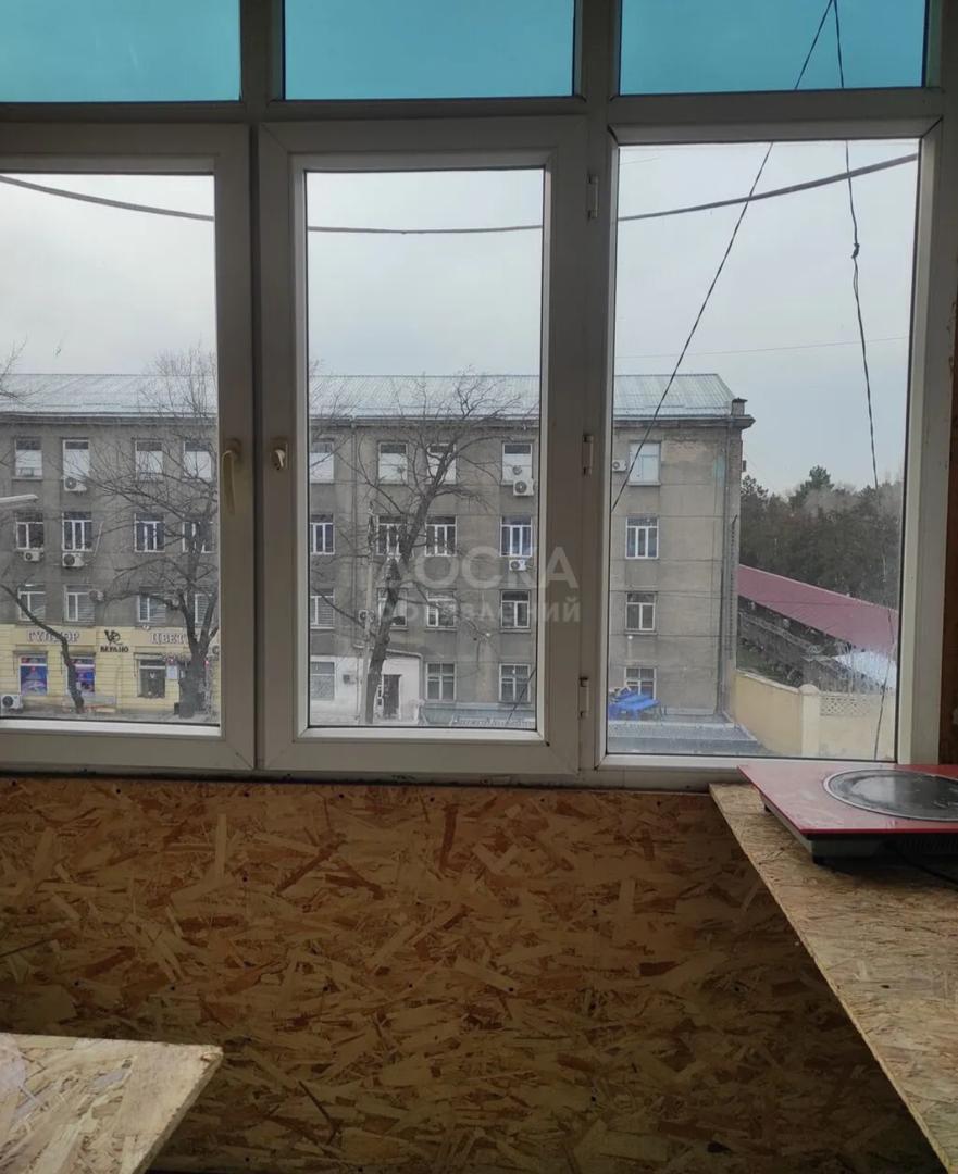 Сдаю 1-комнатную квартиру, 19кв. м., этаж - 4/4, физприбор.