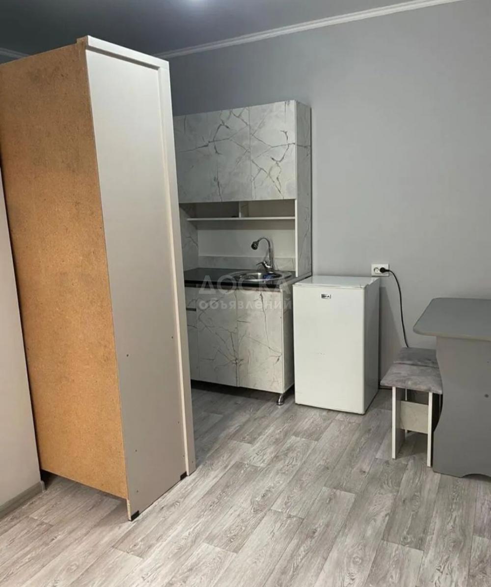 Сдаю 1-комнатную квартиру, 35кв. м., этаж - 1/2, Кок-Жар.