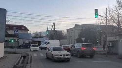 Светофоры на Салиевой—Буденного работают в штатном режиме