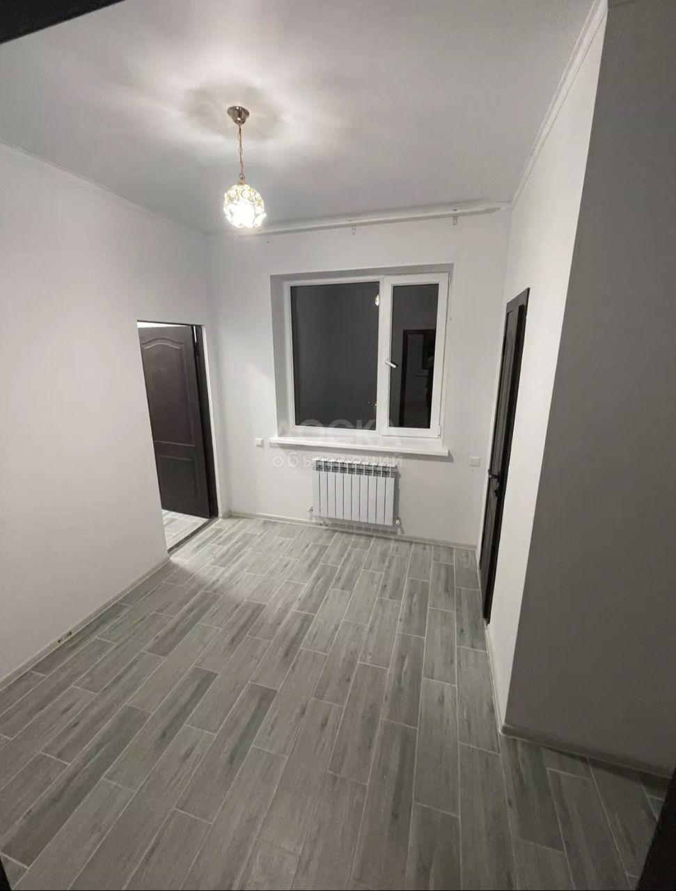 Сдаю 1-комнатную квартиру, 25кв. м., этаж - 1/2, кызыл аскер.