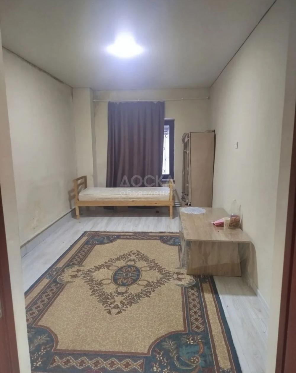 Сдаю 1-комнатную квартиру, 25кв. м., этаж - 2/2, рабочий городок.