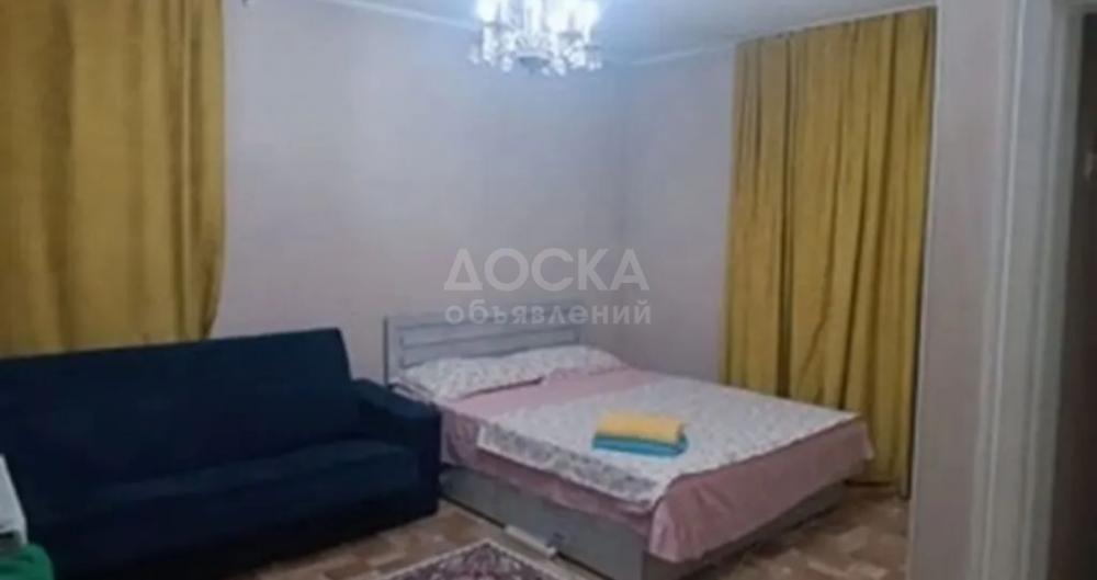 Сдаю 1-комнатную квартиру, 35кв. м., этаж - 1/4, политех.