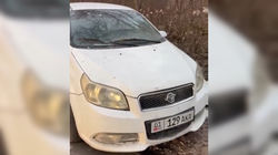 В жилгородке Совмина-4 долгое время стоит белая машина без владельца, - житель