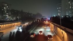 На улице 7 апреля ниже моста на Л.Толстого не горит освещение