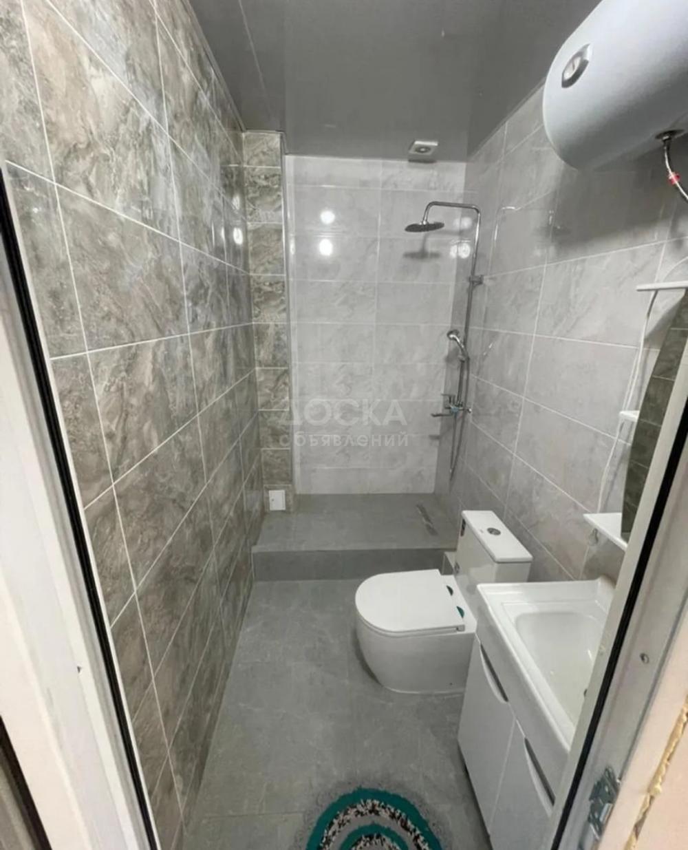 Сдаю 1-комнатную квартиру, 34кв. м., этаж - 2/3, пишпек.