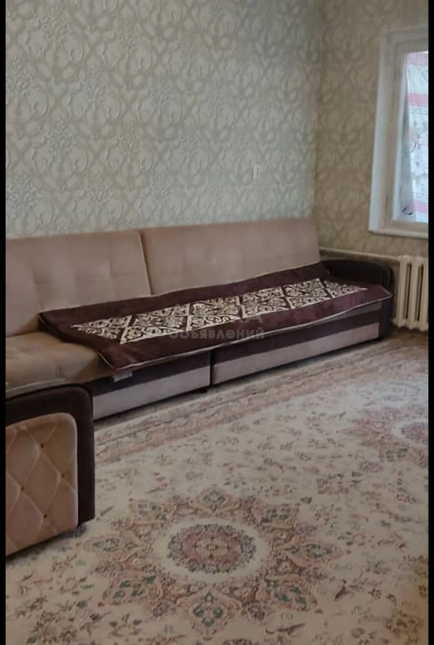 Сдаю 3-комнатную квартиру, 45кв. м., этаж - 9/9, гор гаи.