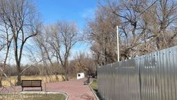 Горожанка спрашивает, что строится в Молодежном парке на улице Махатмы Ганди