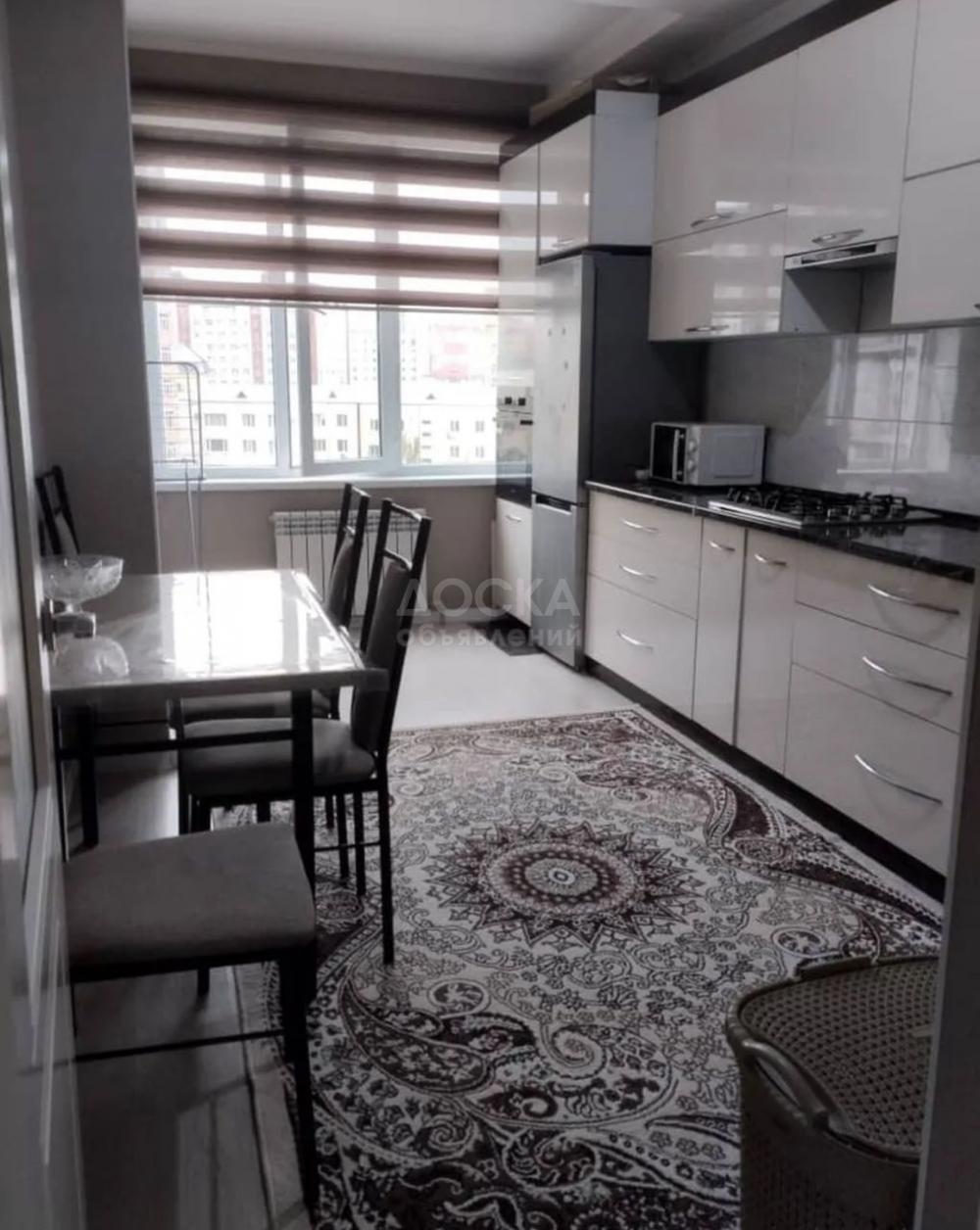 Сдаю 1-комнатную квартиру, 45кв. м., этаж - 7/9, Джал.