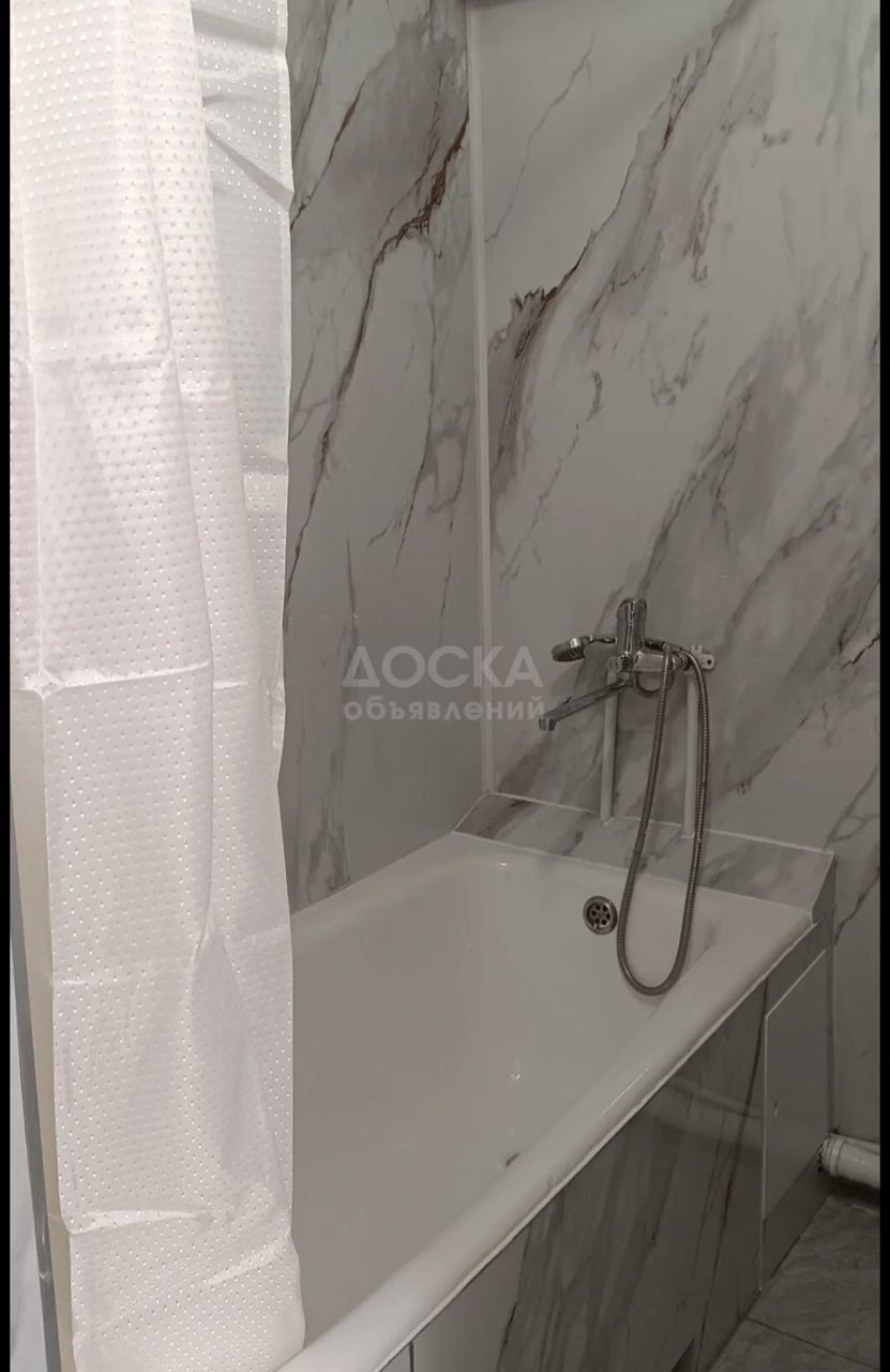 Сдаю 2-комнатную квартиру, 45кв. м., этаж - 6/12, карпинка.