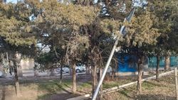 Работа включена в производственный план, - мэрия о накренившимся знаке на 7 апреля—Линейная