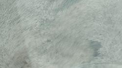 На Ауэзова—Л.Толстого большие ямы и неровности на асфальте. Житель просит сделать качественный ремонт дороги