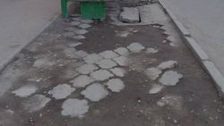 Дорожное полотно на остановке по Абдахманова заасфальтируют, - мэрия