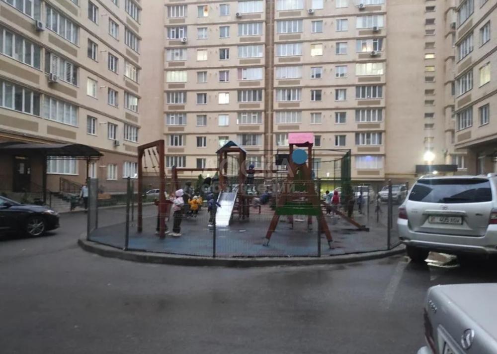 Сдаю 1-комнатную квартиру, 45кв. м., этаж - 5/9, кок жар.