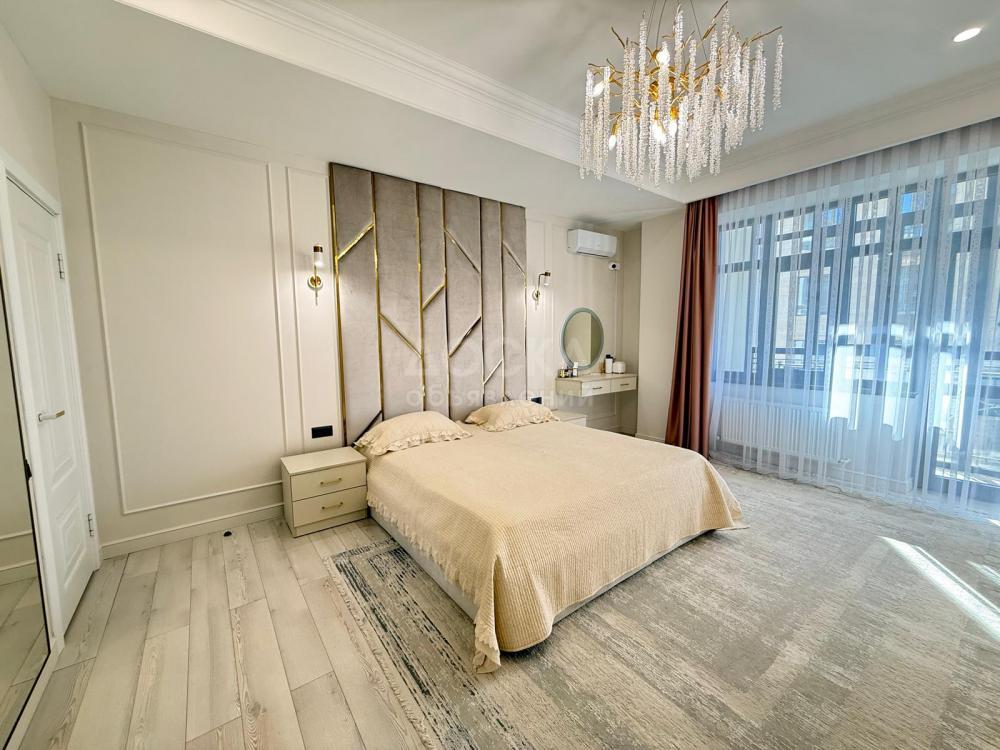 Продаю 3-комнатную квартиру, 93кв. м., этаж - 10/12, Асанбай Жк Парк Авеню.