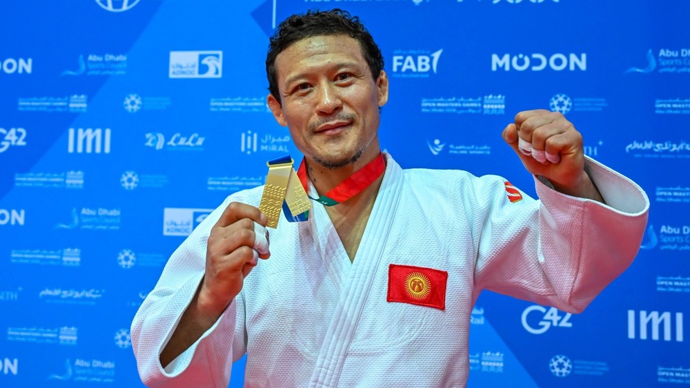 Ислам Баялинов