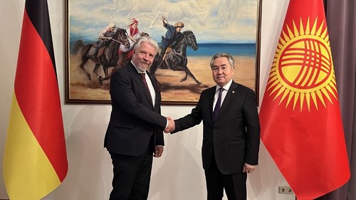 Глава МИД Кулубаев в Берлине обсудил с Rhenus SE развитие железнодорожной логистики и создание контейнерных хабов