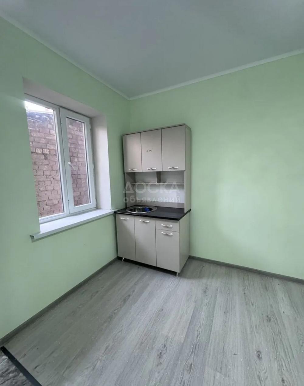 Сдаю 1-комнатную квартиру, 35кв. м., этаж - 1/1, Церковь .