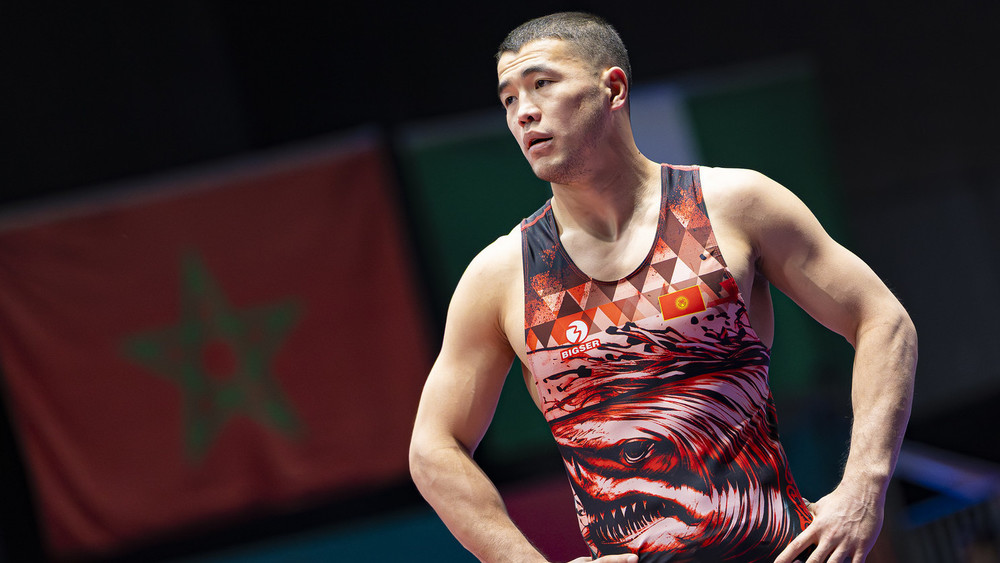 Акжол Махмудов