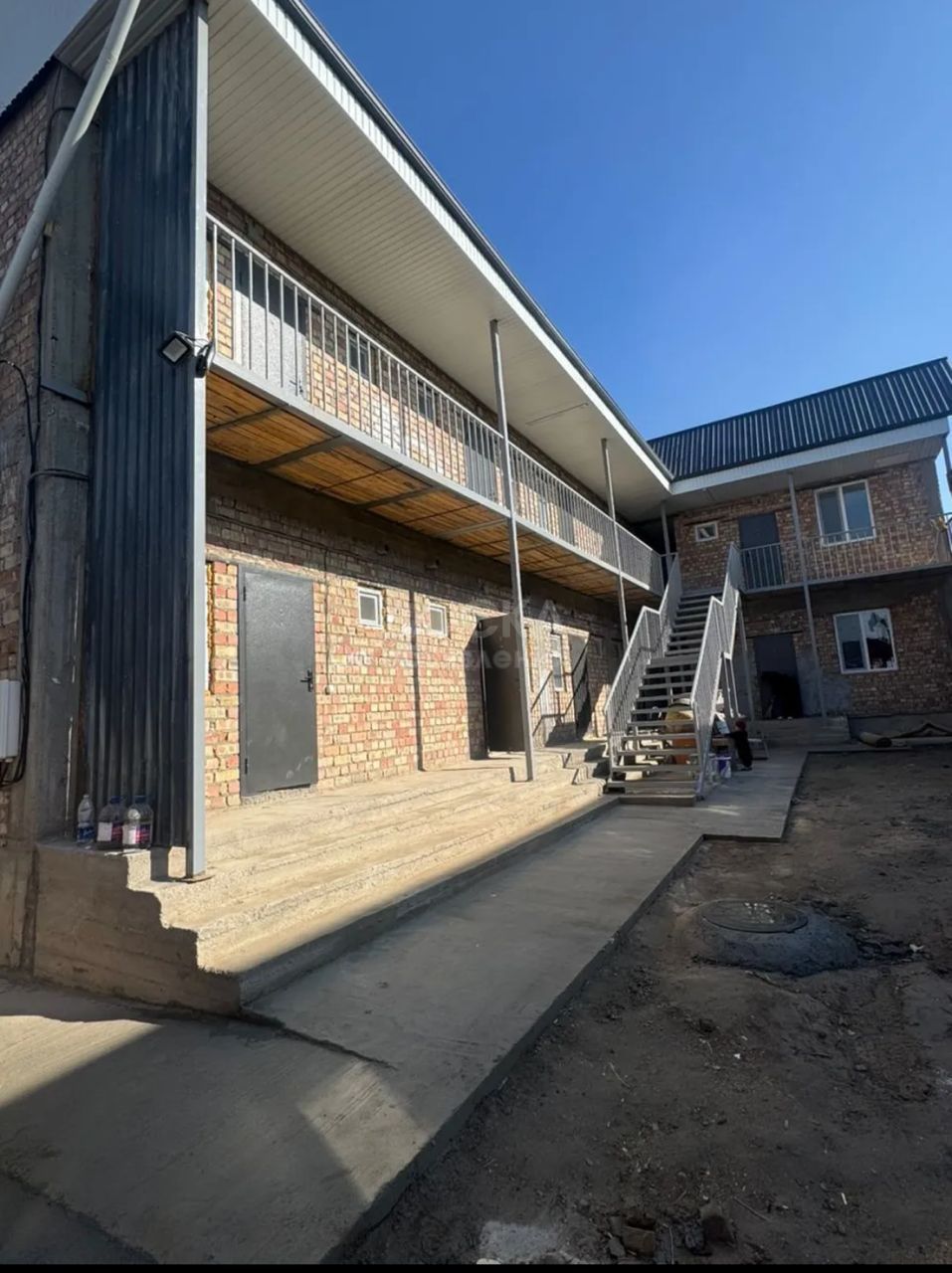 Сдаю 1-комнатную квартиру, 34кв. м., этаж - 1/2, кудайберген.