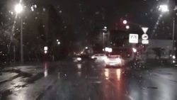 ДТП на Ахунбаева—Жукеева-Пудовкина попало на видео