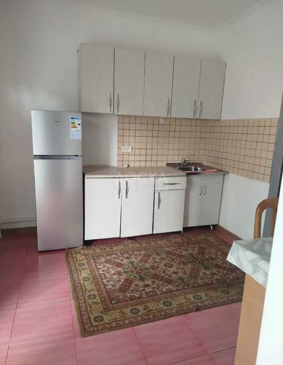 Сдаю 1-комнатную квартиру, 34кв. м., этаж - 1/2, Джал.