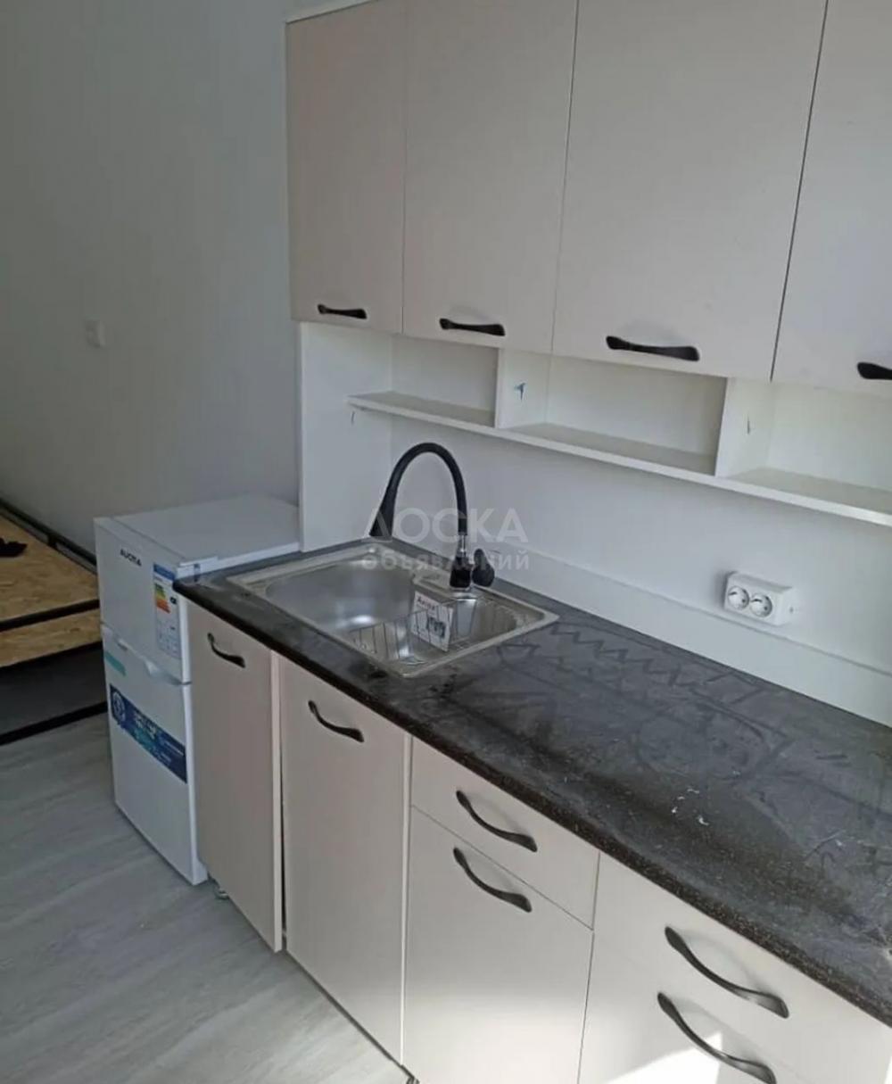 Сдаю 1-комнатную квартиру, 34кв. м., этаж - 1/1, аламединский рынок.