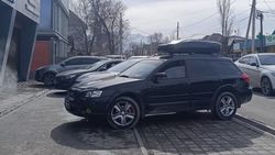 На улице Панфилова машины стоят на тротуаре